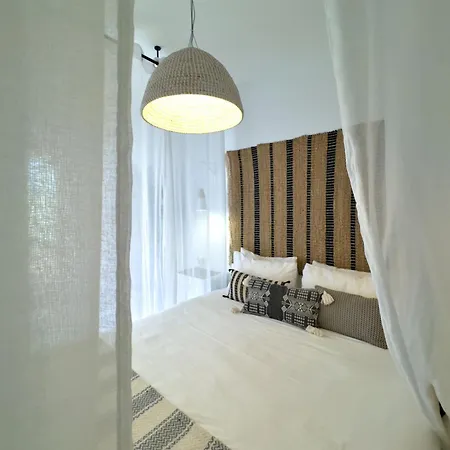 Apartment West-facing Near Puerto Banus Marbella