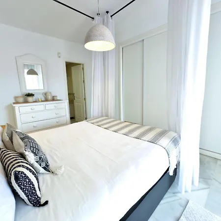 West-facing Near Puerto Banus Apartment